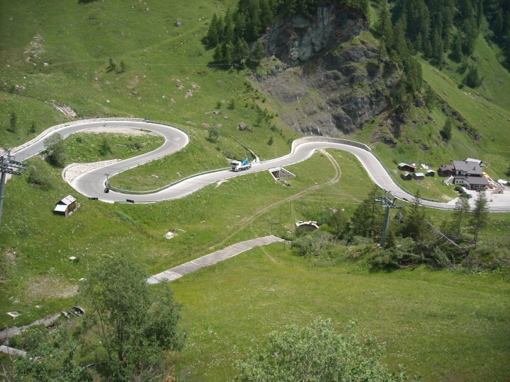 Z cyklistiky v Alpách